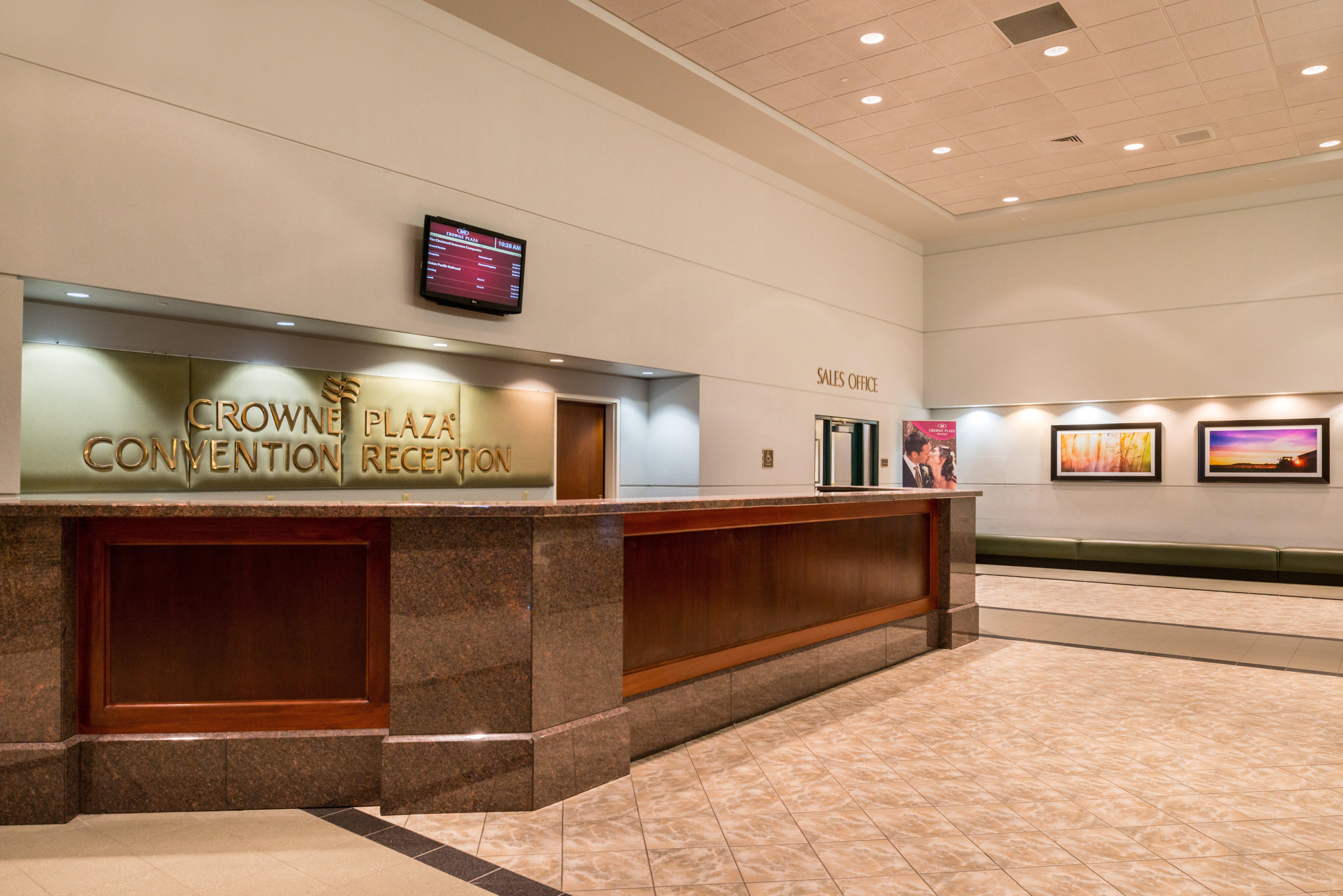 Crowne Plaza Springfield Convention Center By Ihg Exterior foto