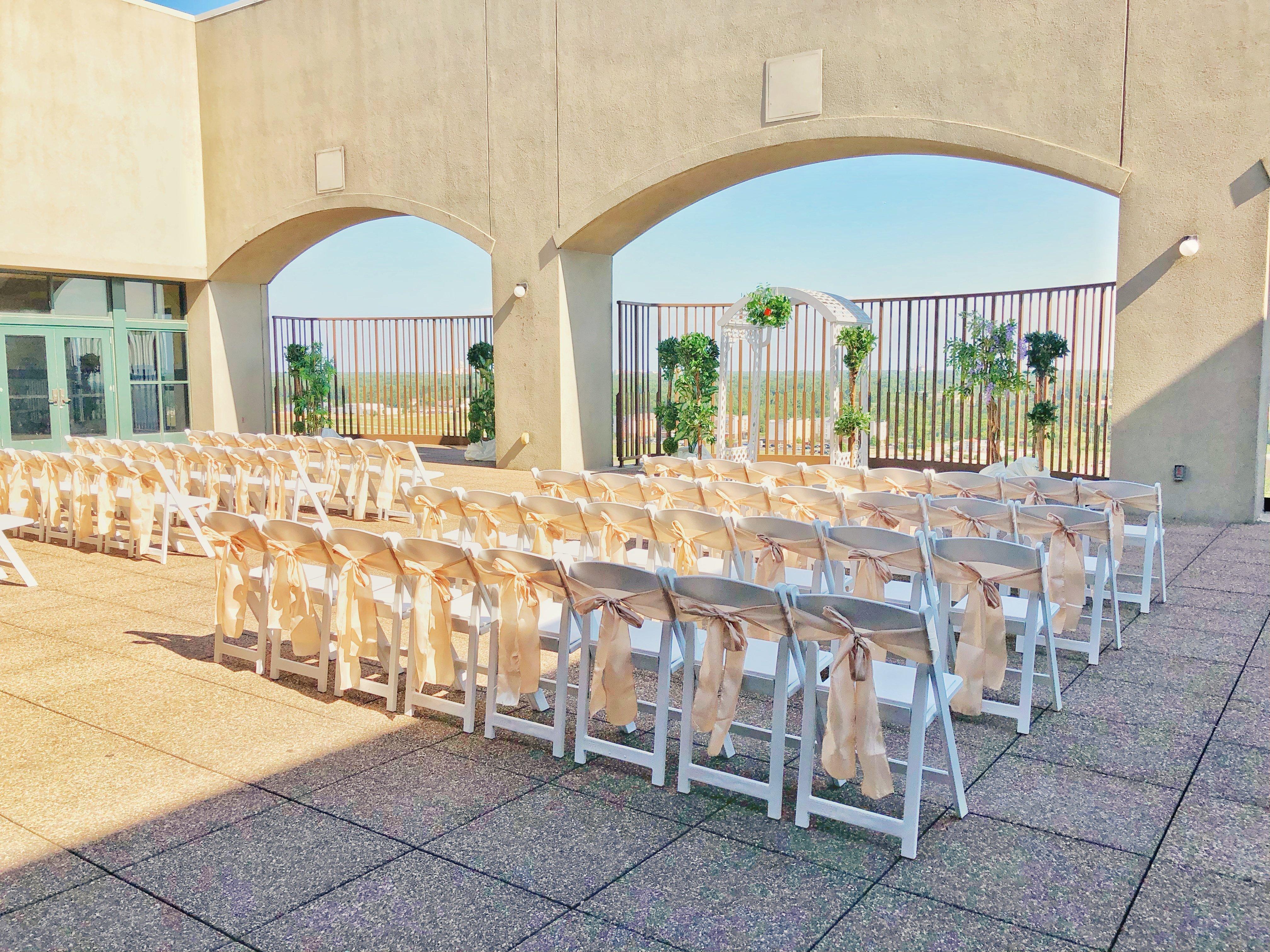 Crowne Plaza Springfield Convention Center By Ihg Exterior foto